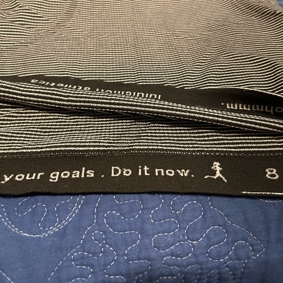 EUC Lululemon Swiftly Tech Tee - Picture 5 of 5